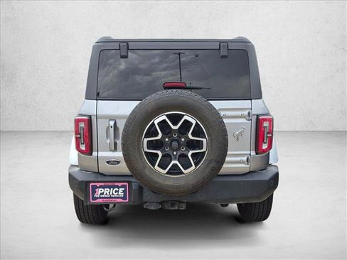 Used 2022 Ford Bronco Outer Banks AWD/4WD image 5