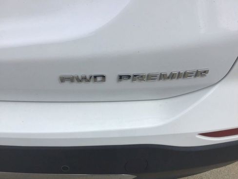 Used 2023 Chevrolet Equinox Premier AWD/4WD image 25