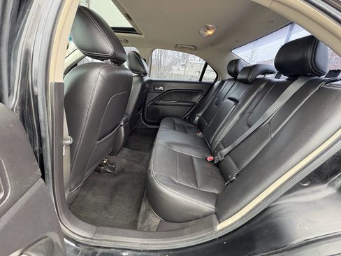Used 2011 Ford Fusion SEL w/ Sport Appearance Pkg image 16