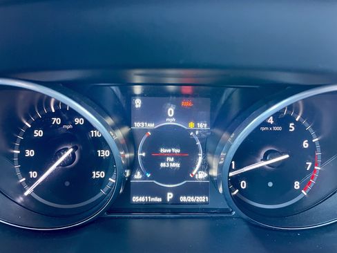 Used 2018 Land Rover Discovery Sport SE image 23