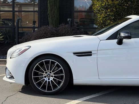 Used 2019 Mercedes-Benz SLC 300 image 10