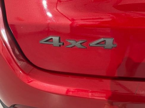 Used 2025 Jeep Compass Trailhawk AWD/4WD image 8