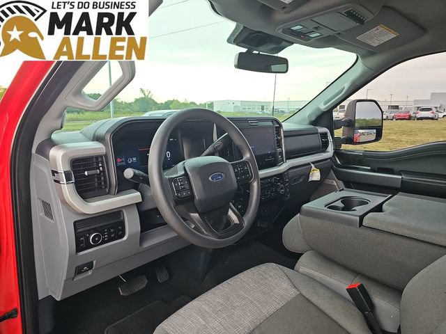 Used 2025 Ford F250 XLT w/ Black Appearance Package AWD/4WD image 10