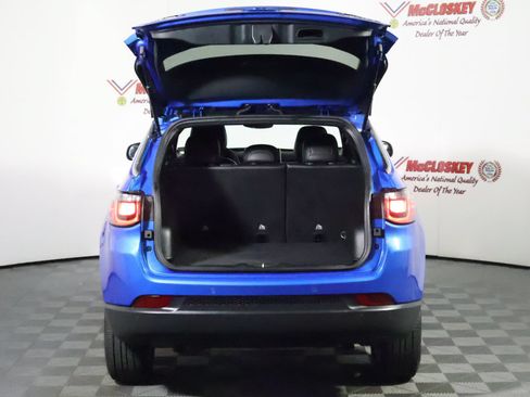 Used 2025 Jeep Compass Limited AWD/4WD image 11