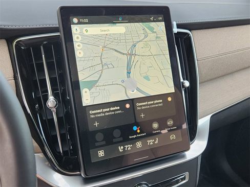 New 2026 Volvo XC90 B6 Plus w/ Protection Package Premier image 11