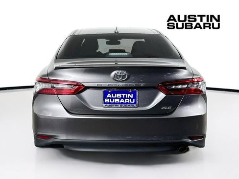 Used 2021 Toyota Camry XLE FWD image 6