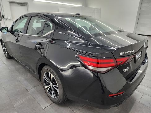 Used 2023 Nissan Sentra SV image 6