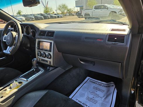 Used 2013 Dodge Challenger SRT8 w/ Harman Kardon Audio Group RWD image 23