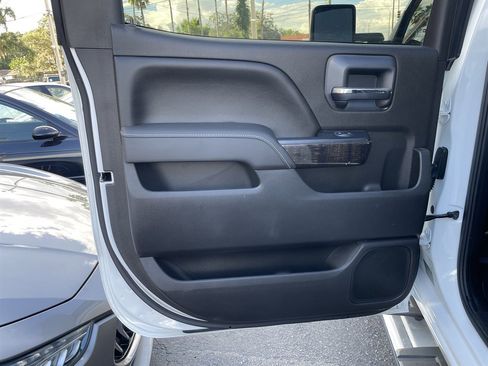 Used 2016 GMC Sierra 3500 Denali w/ Duramax Plus Package image 43