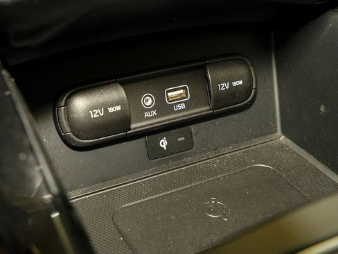 Used 2019 Kia Sorento SX image 19