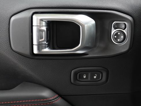 New 2025 Jeep Gladiator Rubicon w/ Safety Group image 17