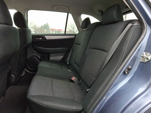 Used 2017 Subaru Outback 2.5i Premium image 10