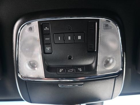 Used 2019 Dodge Durango R/T w/ Blacktop Package image 37