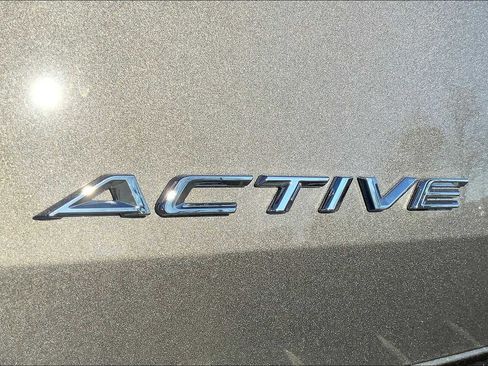 New 2025 Ford Explorer Active w/ Active Comfort Package image 15