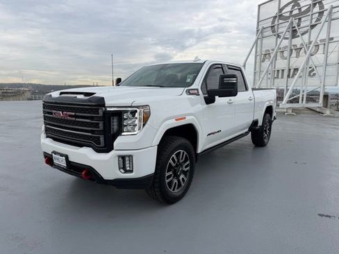 Used 2023 GMC Sierra 2500 AT4 image 7