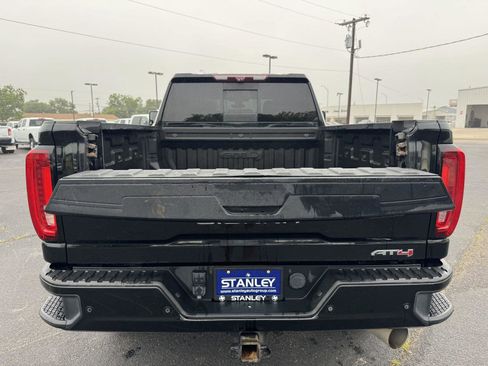 Used 2021 GMC Sierra 2500 AT4 w/ AT4 Premium Plus Package AWD/4WD image 33