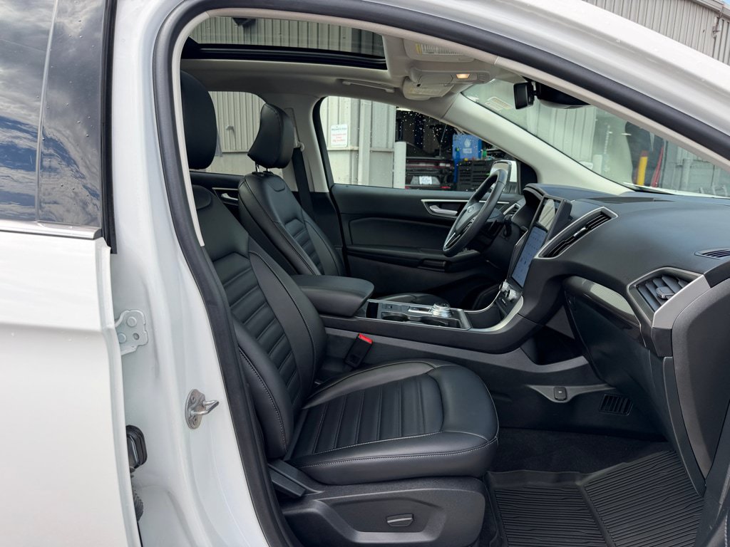 Used 2024 Ford Edge SEL w/ Convenience Package AWD/4WD image 9