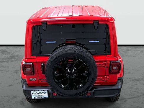 Used 2025 Jeep Wrangler Sahara w/ Safety Group AWD/4WD image 3