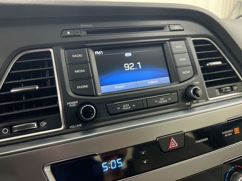 Used 2015 Hyundai Sonata SE w/ Option Group 09 image 14