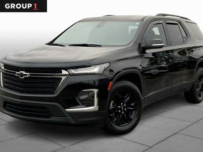 Used 2023 Chevrolet Traverse LT