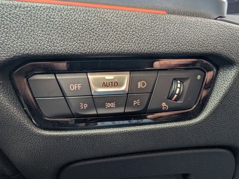 Used 2021 BMW 330i xDrive 330i xDrive image 21