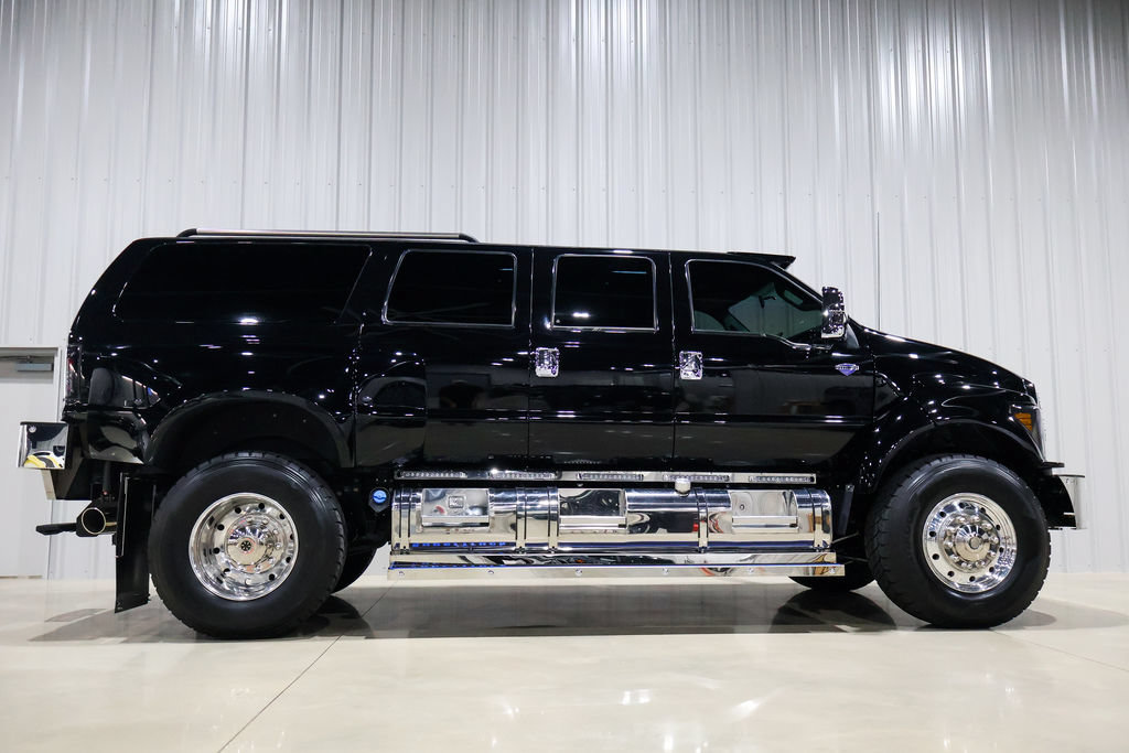 Used 2015 Ford F650 2WD Crew Cab Super Duty image 80