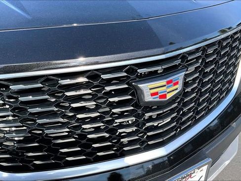 Used 2019 Cadillac XT4 Premium Luxury image 33