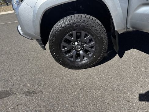 Used 2023 Toyota Tacoma SR5 w/ Technology Package image 11