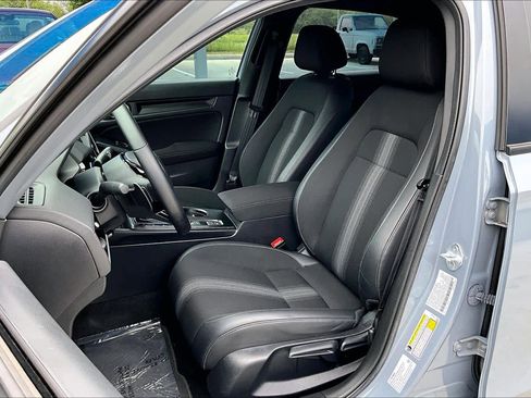 Used 2023 Honda Civic Sport image 8