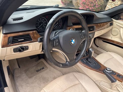 Used 2008 BMW 335i Convertible w/ Premium Pkg image 22