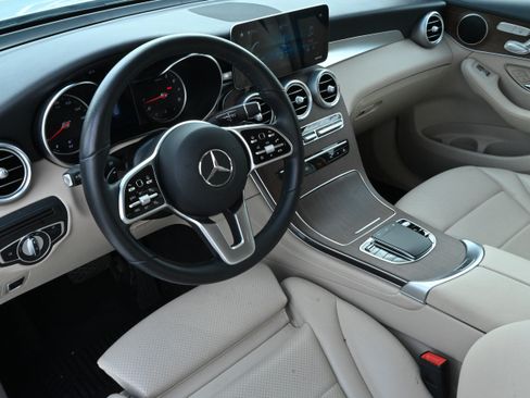 Used 2020 Mercedes-Benz GLC 300 image 15