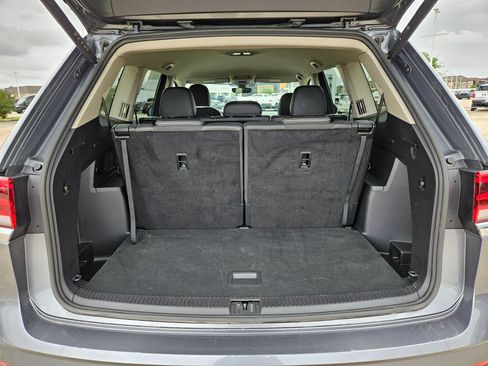 Used 2025 Volkswagen Atlas SE image 26