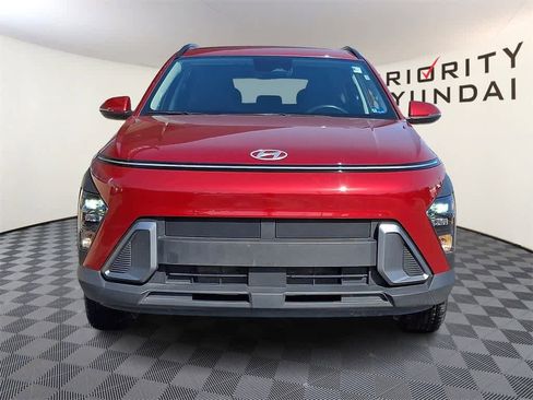 Used 2024 Hyundai Kona SEL w/ Convenience Package image 2