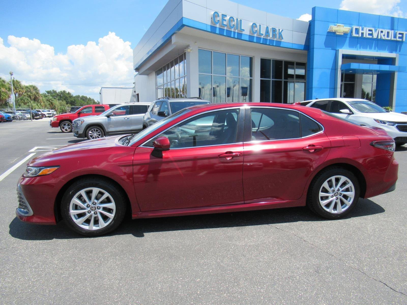Used 2021 Toyota Camry LE FWD image 2