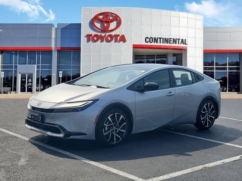 New 2026 Toyota Prius Plug-In Hybrid FWD image 3