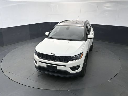 Used 2021 Jeep Compass Latitude AWD/4WD image 30