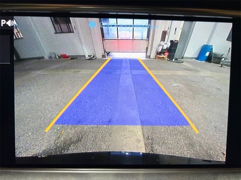 Used 2020 Porsche Panamera 4S image 32