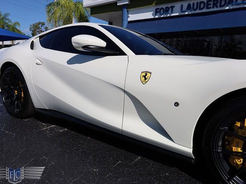 Used 2020 Ferrari 812 Superfast image 10