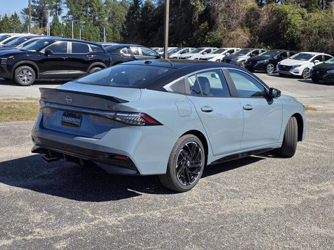 New 2026 Nissan Sentra SR FWD image 6