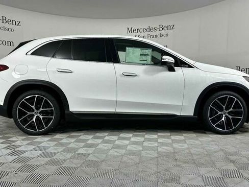 New 2026 Mercedes-Benz EQE 320 4MATIC SUV image 3