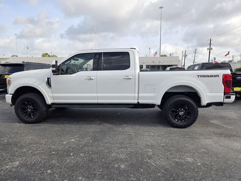 Used 2022 Ford F250 Lariat w/ Tremor Off-Road Package image 5
