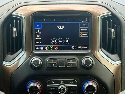 Used 2021 Chevrolet Silverado 1500 High Country w/ Technology Package image 23