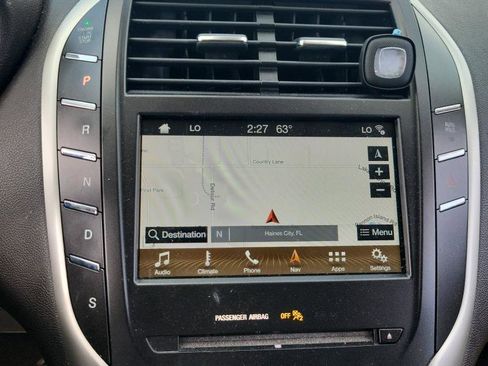 Used 2019 Lincoln MKC Reserve w/ MKC Climate Package image 10