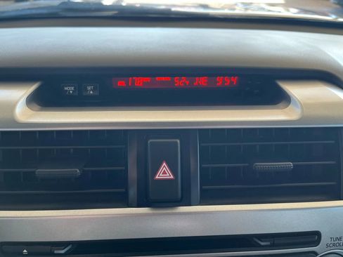 Used 2013 Toyota 4Runner Limited image 21