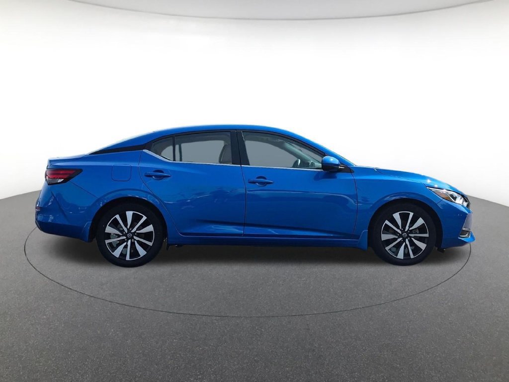 Used 2023 Nissan Sentra SV w/ SV Premium Package FWD image 4