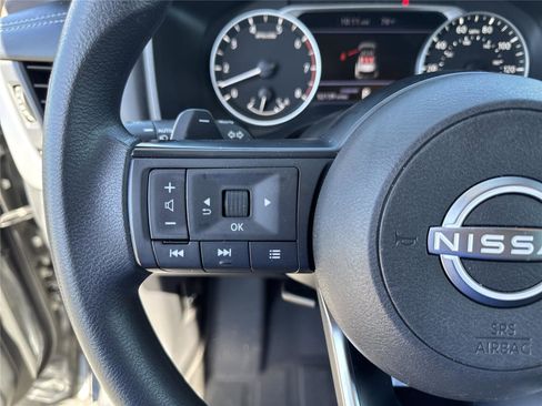 Used 2023 Nissan Rogue S FWD image 21