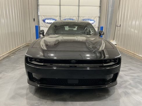 Used 2025 Dodge Charger R/T w/ Quick Order Package 25M R/T image 2