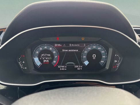 Used 2024 Audi Q3 2.0T Premium image 14