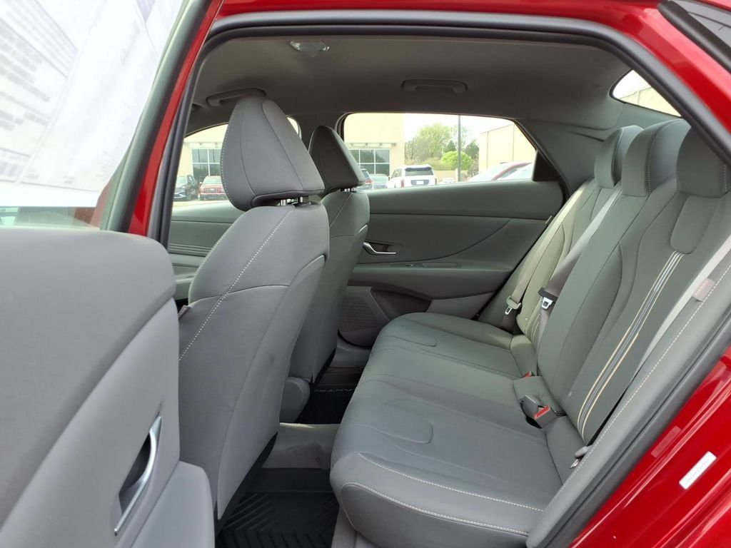 Certified 2026 Hyundai Elantra Sport FWD image 10