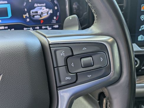 Used 2024 Chevrolet Silverado 1500 LT Trail Boss w/ Convenience Package II AWD/4WD image 18